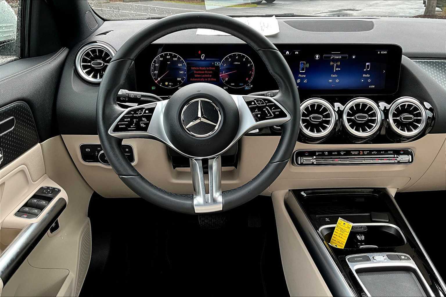 2024 Mercedes Benz GLA 250 4MATIC photo 4