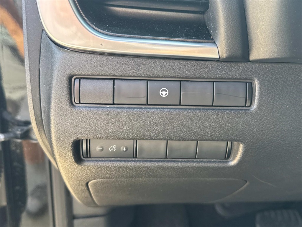 2023 Nissan Rogue SV photo 19