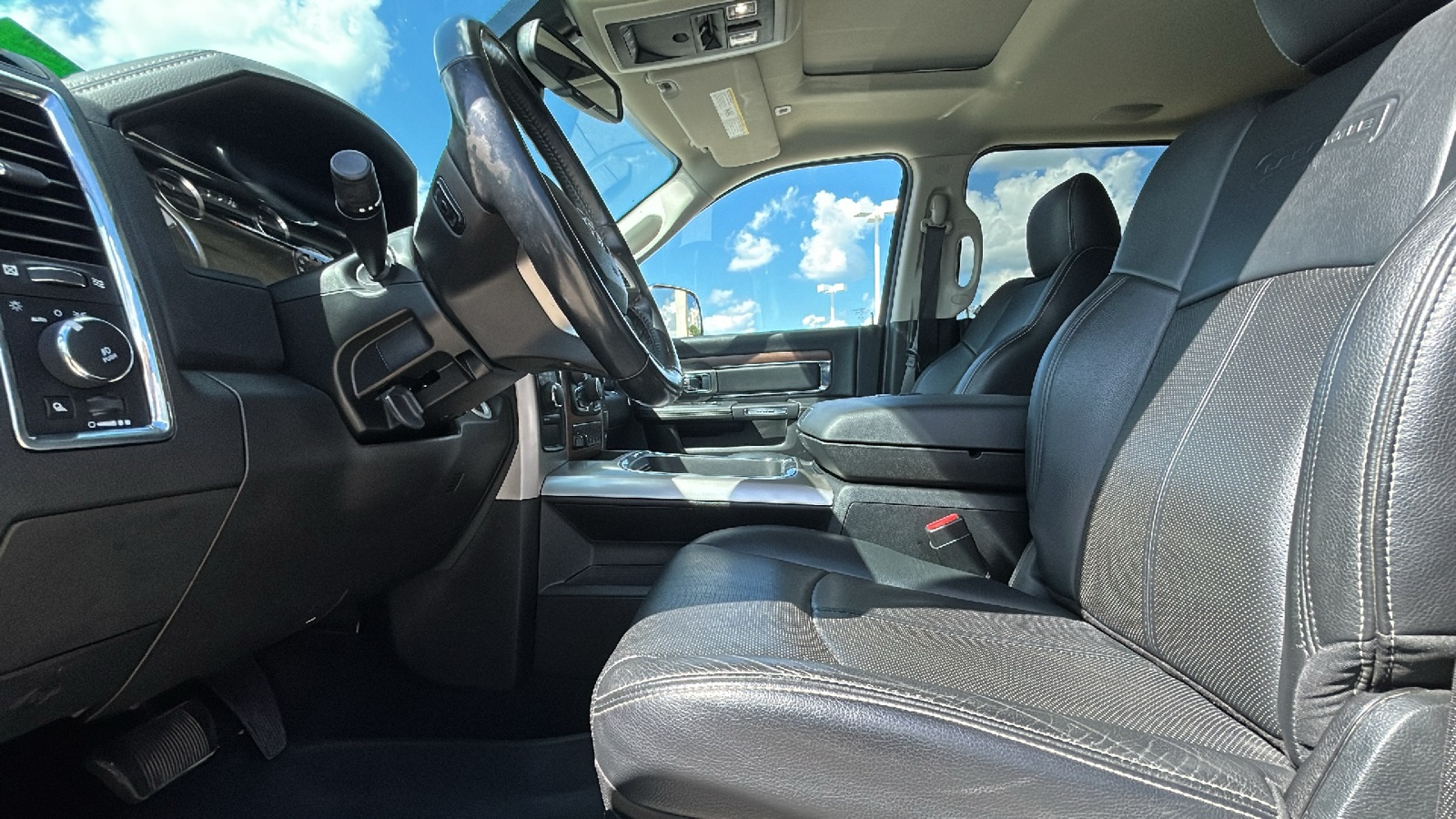 2018 Ram 2500 Laramie photo 10
