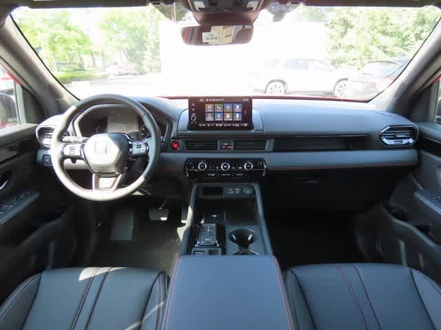 2025 Honda Pilot TrailSport photo 18