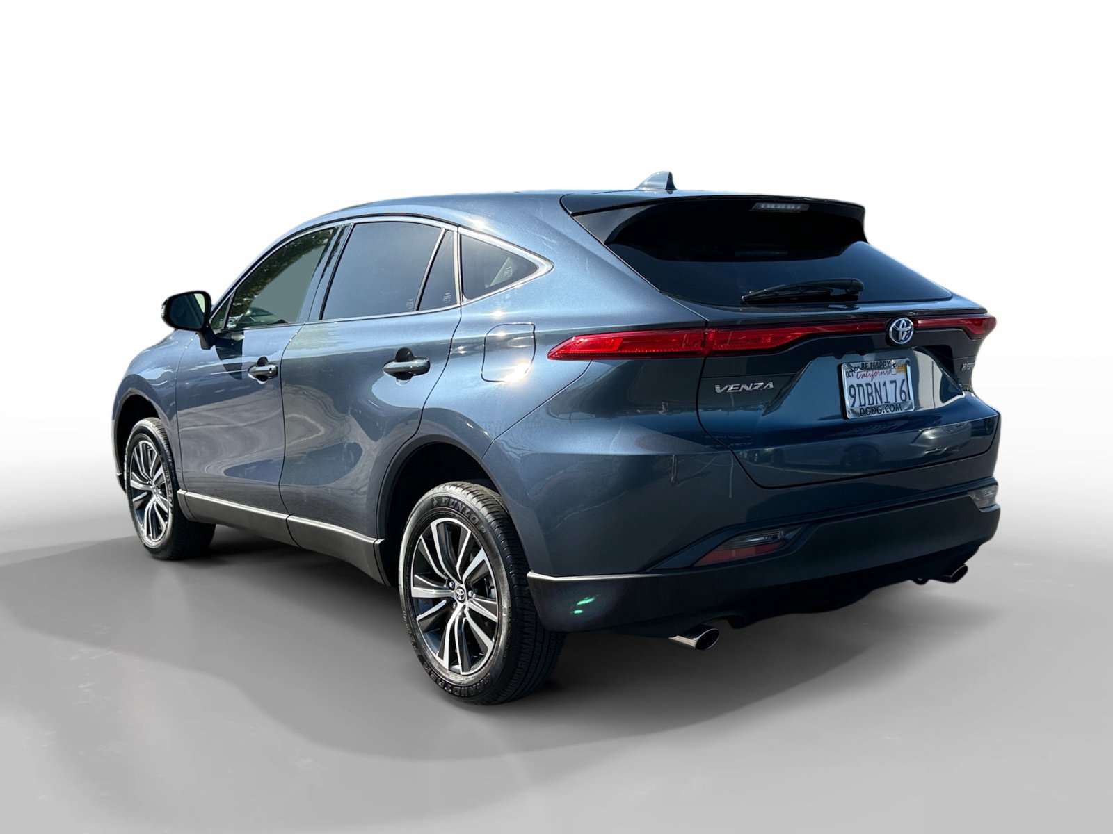 2022 Toyota Venza photo 3