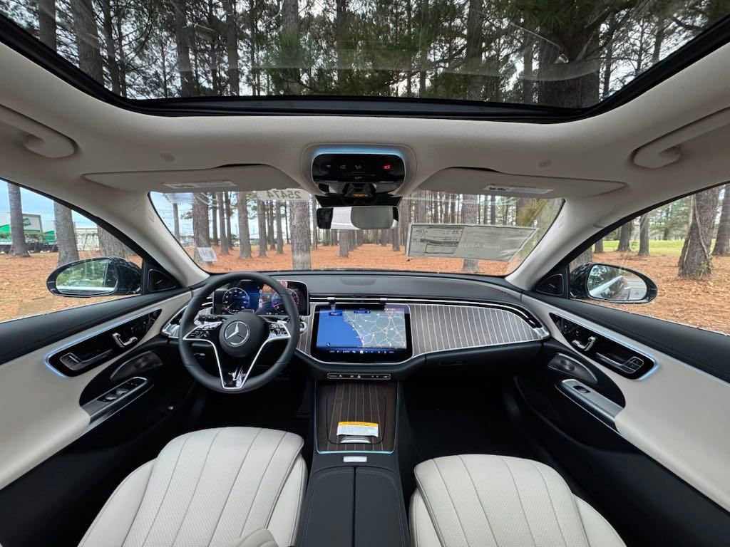 2025 Mercedes Benz E 450 Wagon photo 3
