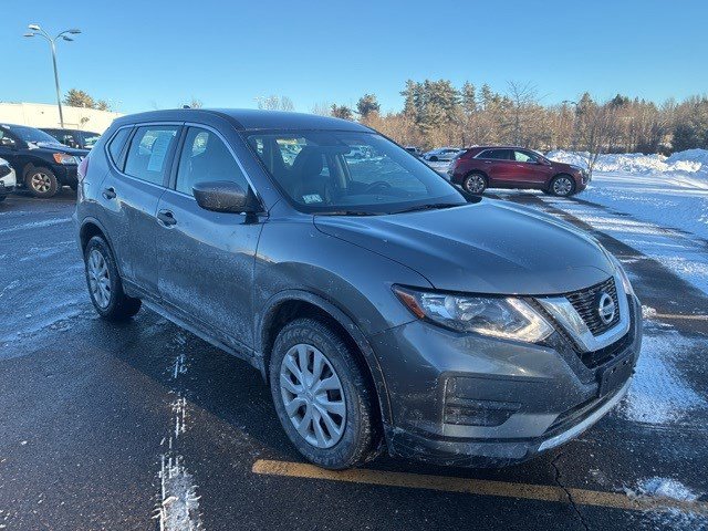 2017 Nissan Rogue S's photo