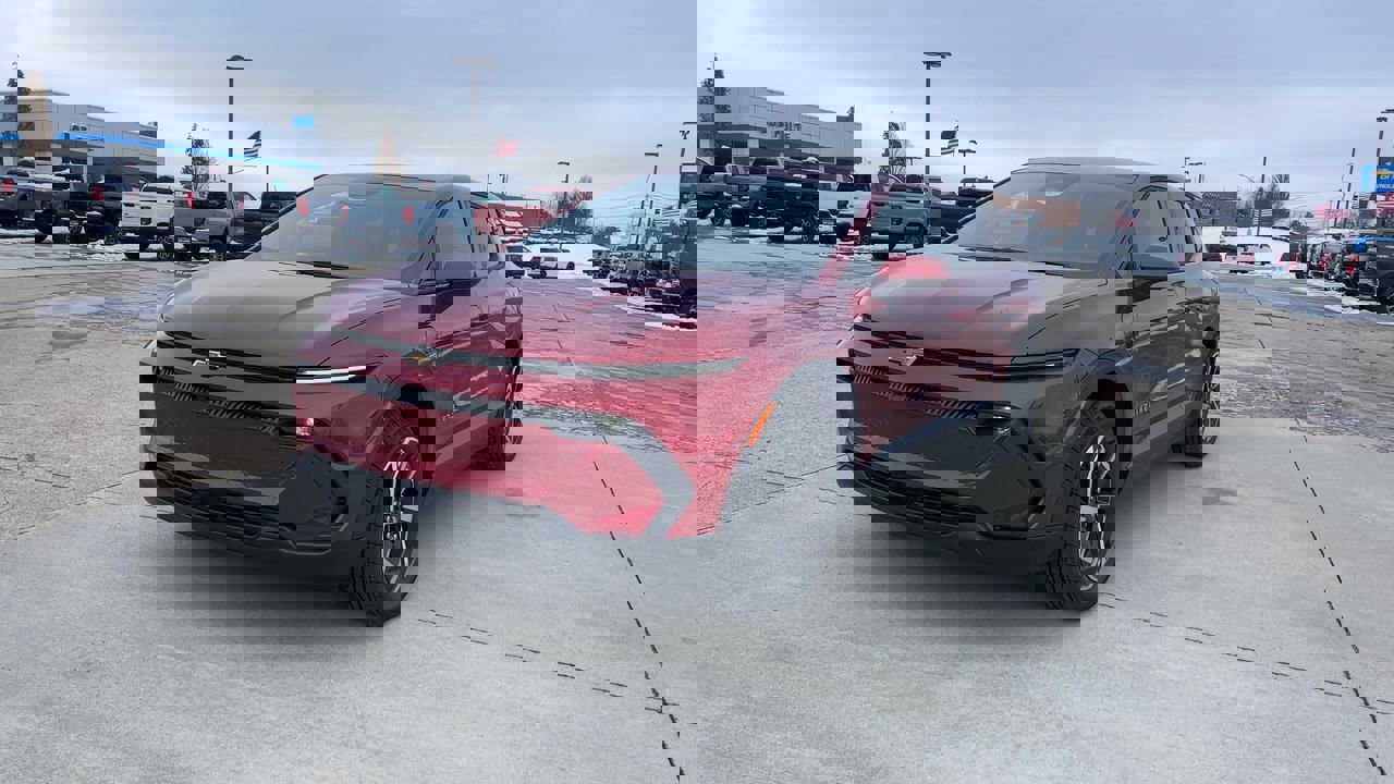 2026 Chevrolet Equinox EV 1LT photo 2