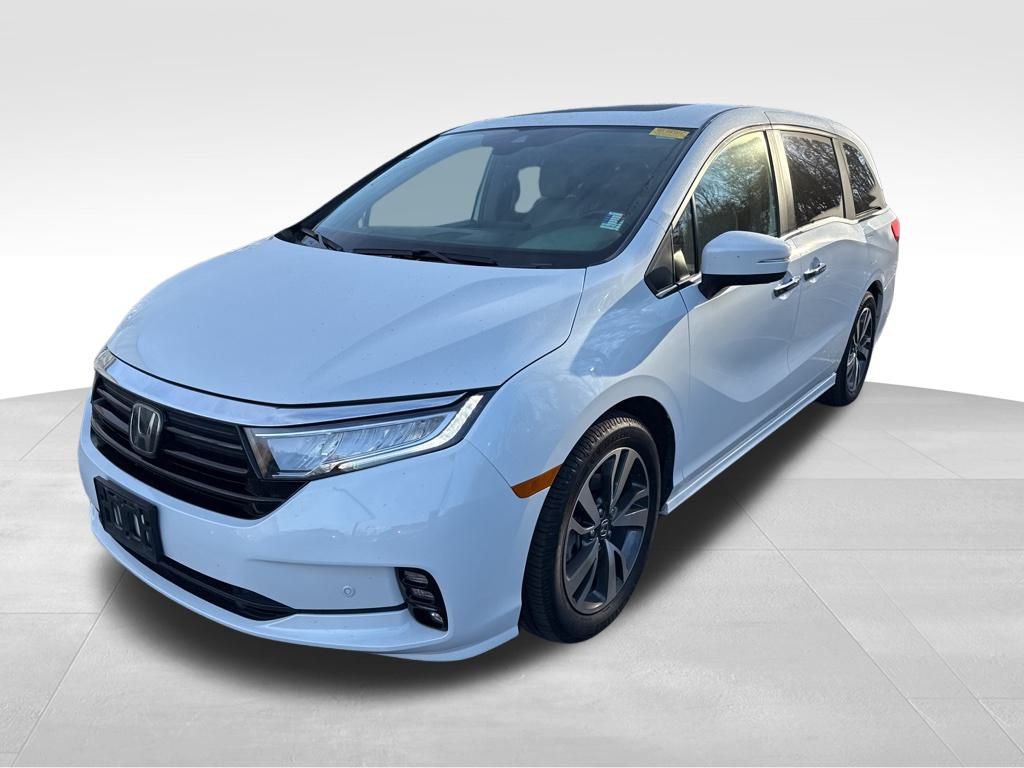 2022 Honda Odyssey Touring photo 3