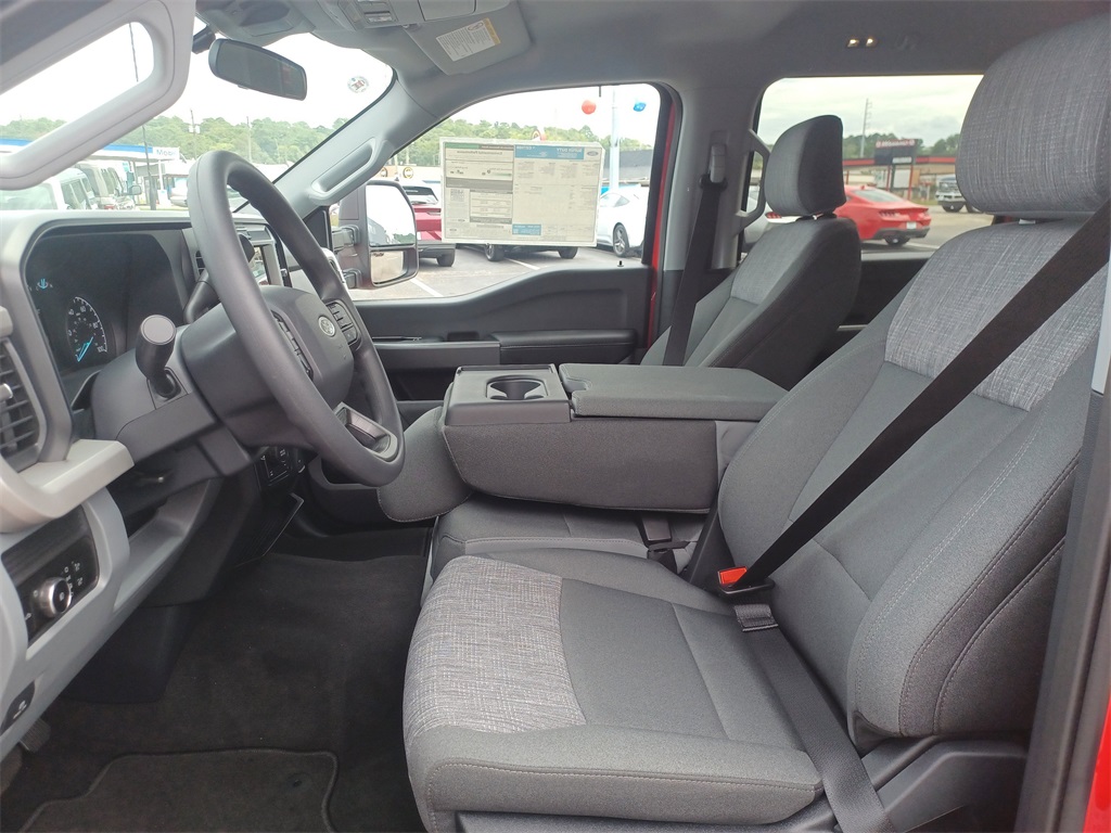 2026 Ford F-250 XLT photo 13