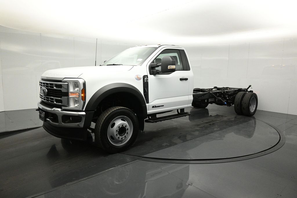 2025 Ford F-550 Chassis XL