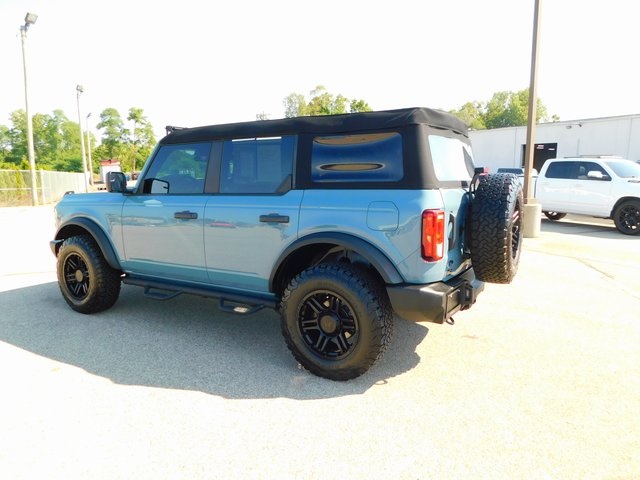 2023 Ford Bronco Base photo 5