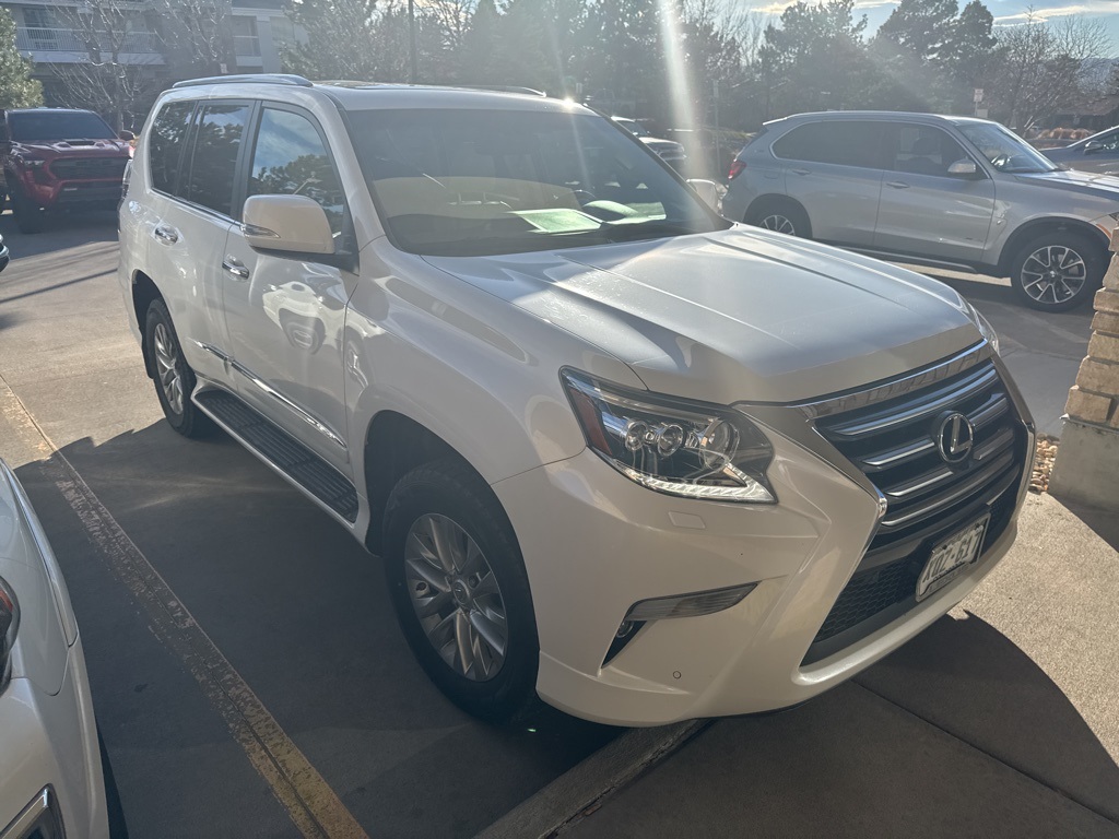 2016 Lexus GX 460 photo 4