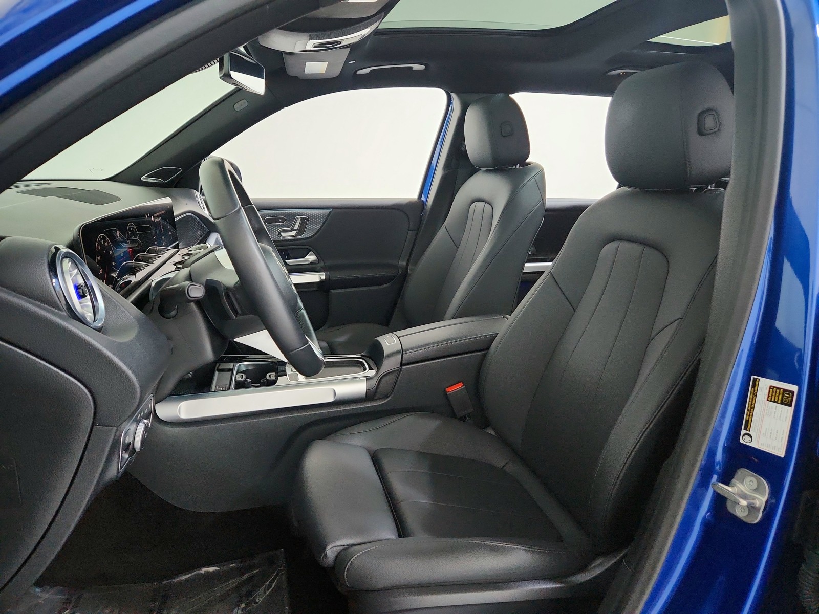 2024 Mercedes Benz GLB 250 photo 22