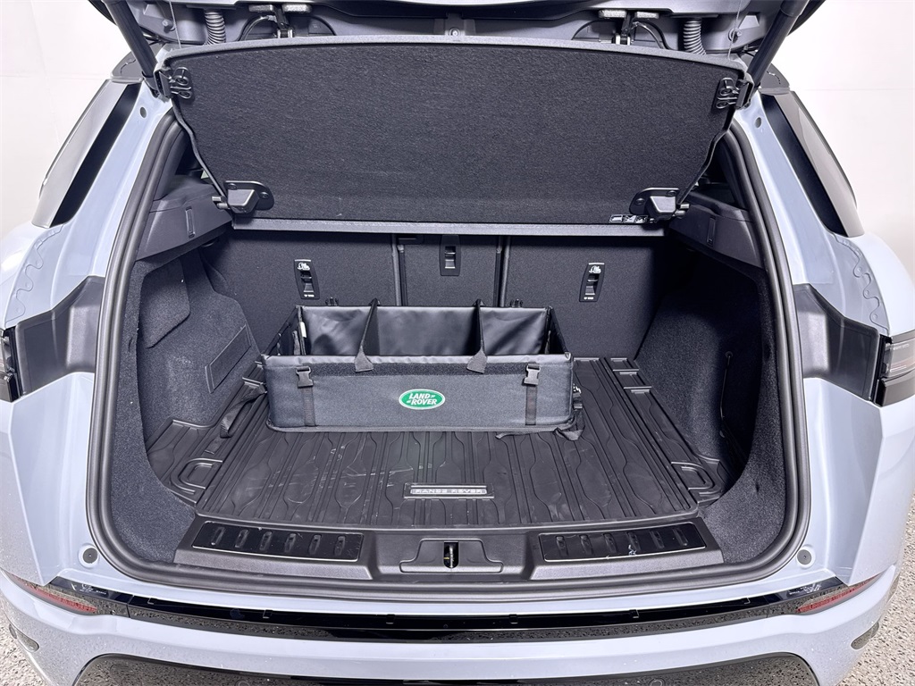 2026 Land Rover Range Rover Evoque Dynamic SE photo 20