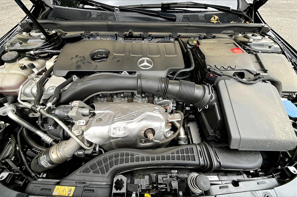 2023 Mercedes Benz CLA 250 4MATIC photo 9