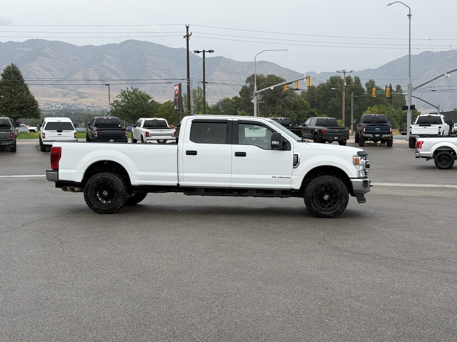 2022 Ford F-350 photo 4
