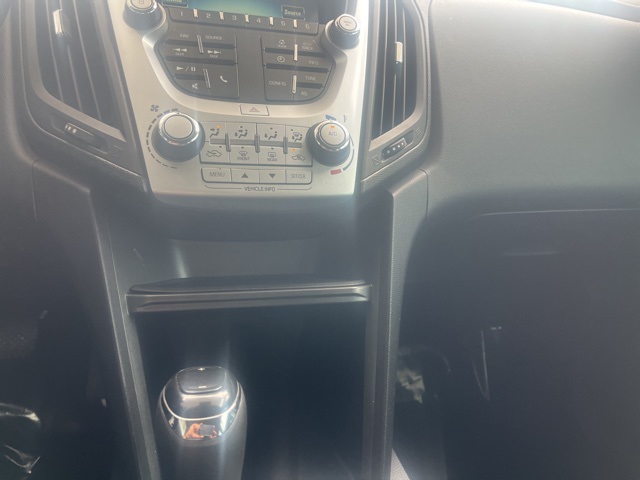 2016 Chevrolet Equinox LS photo 17
