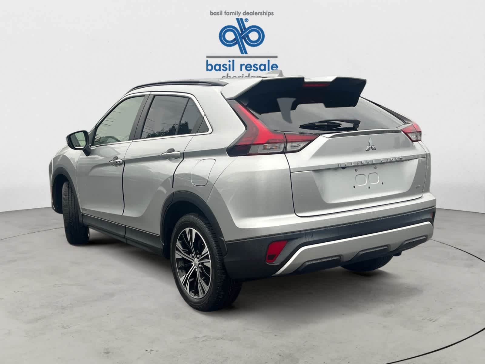 2022 Mitsubishi Eclipse Cross SE photo 3