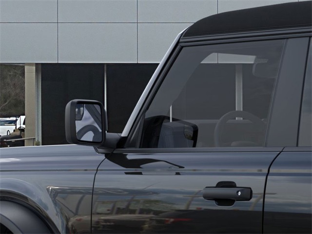 2025 Ford Bronco Base photo 19
