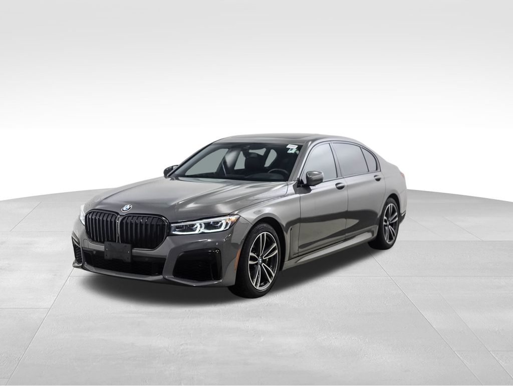 2022 BMW 7 Series 740i's photo