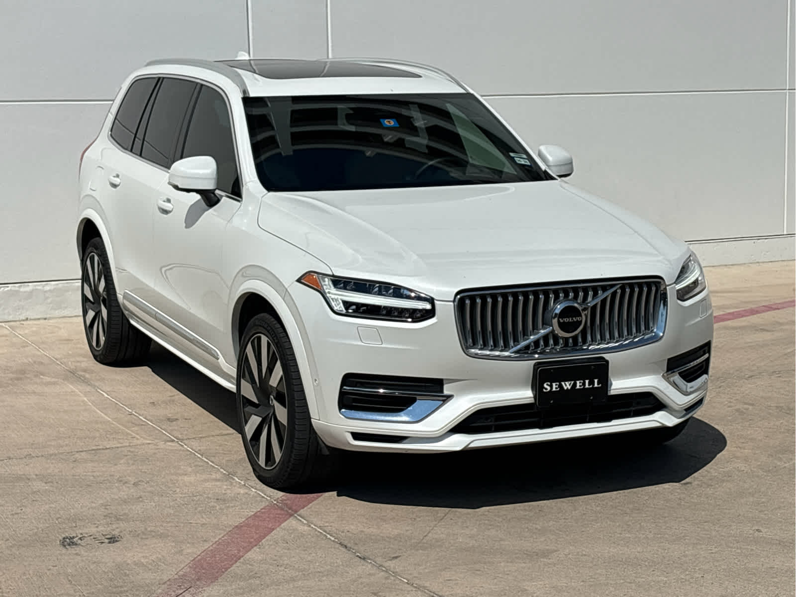 2023 Volvo XC90 Recharge Ultimate photo 3