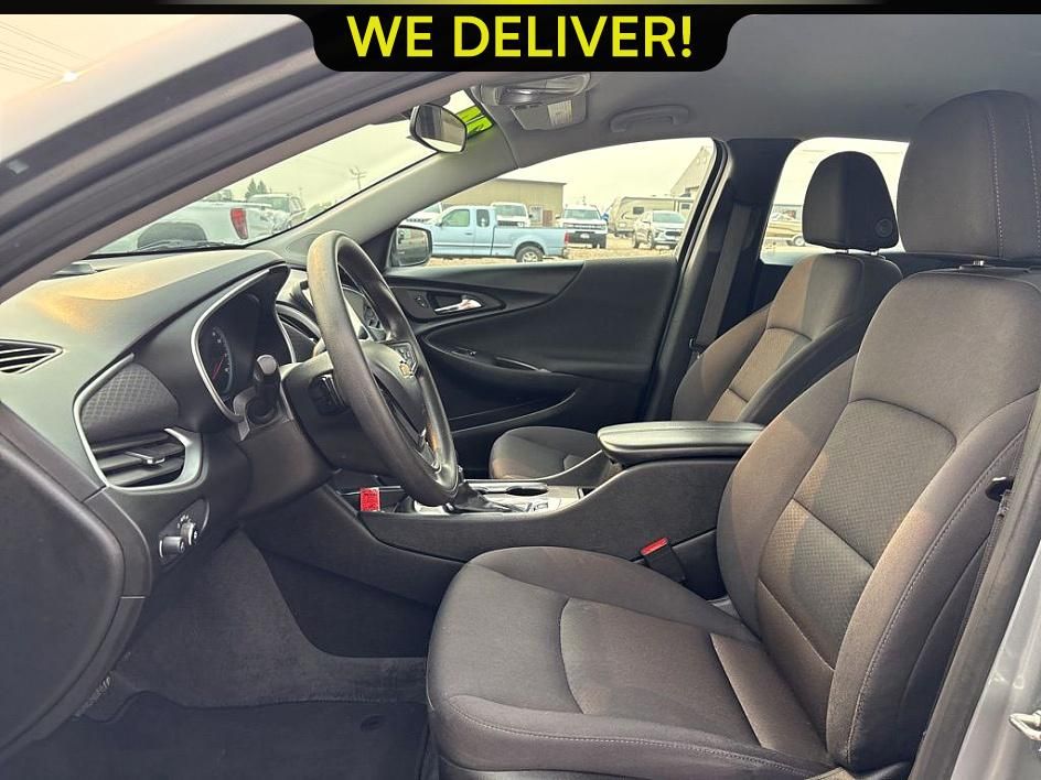 2024 Chevrolet Malibu 1LT photo 9