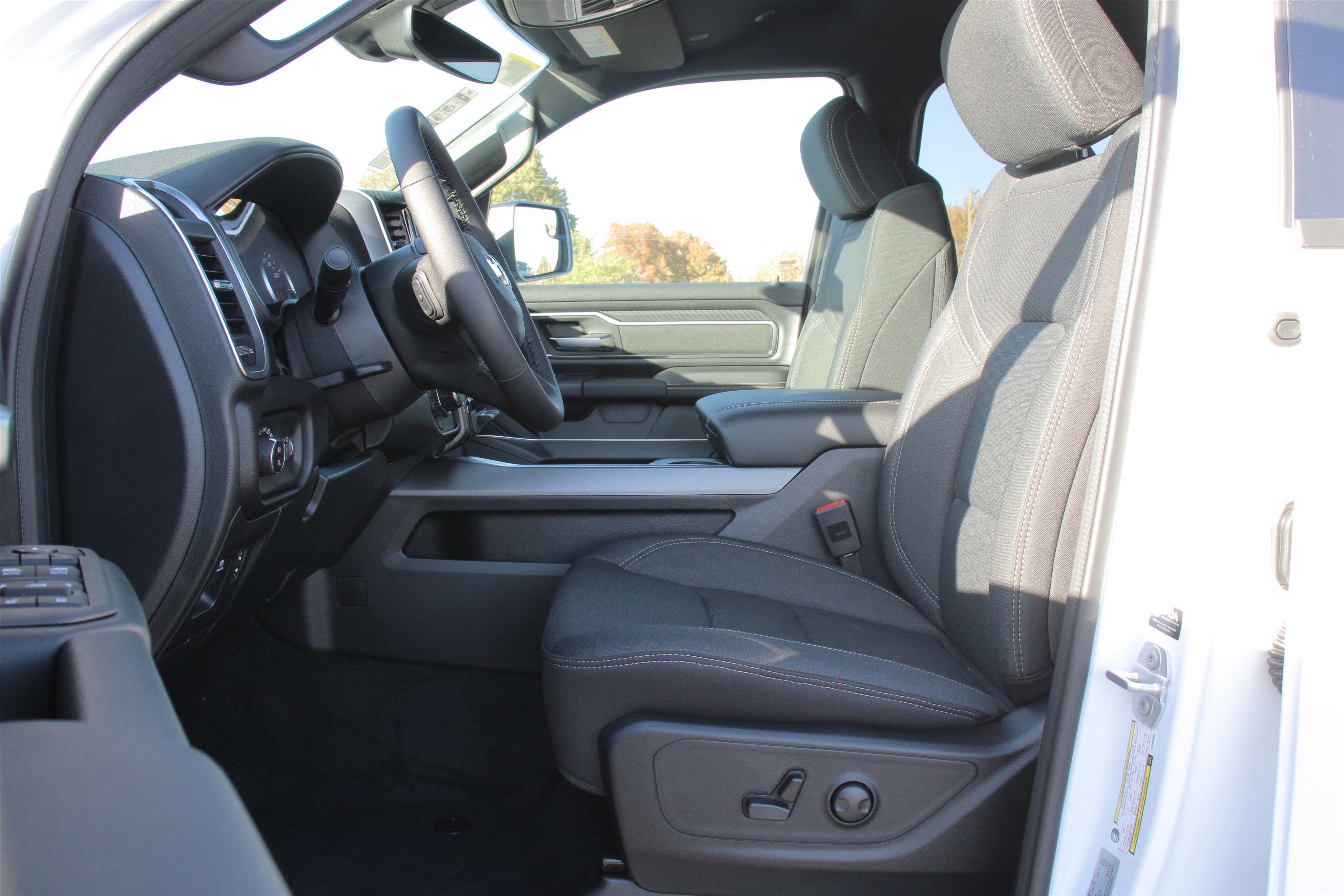 2026 Ram 1500 Big Horn photo 3