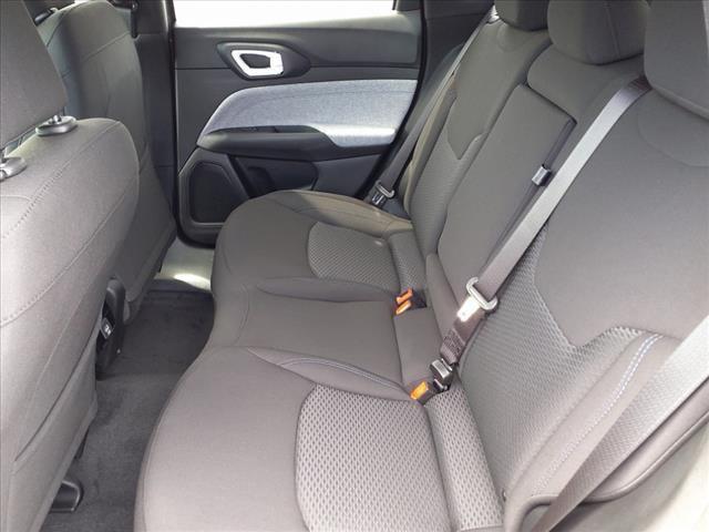 2023 Jeep Compass Sport photo 6