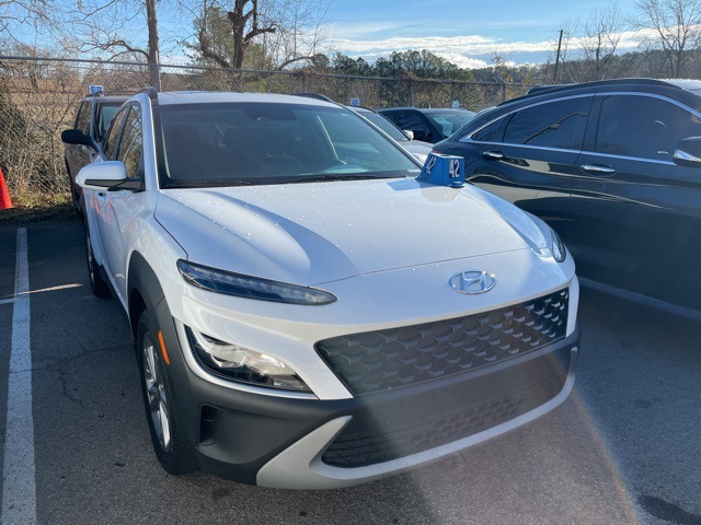 2023 Hyundai Kona SEL's photo