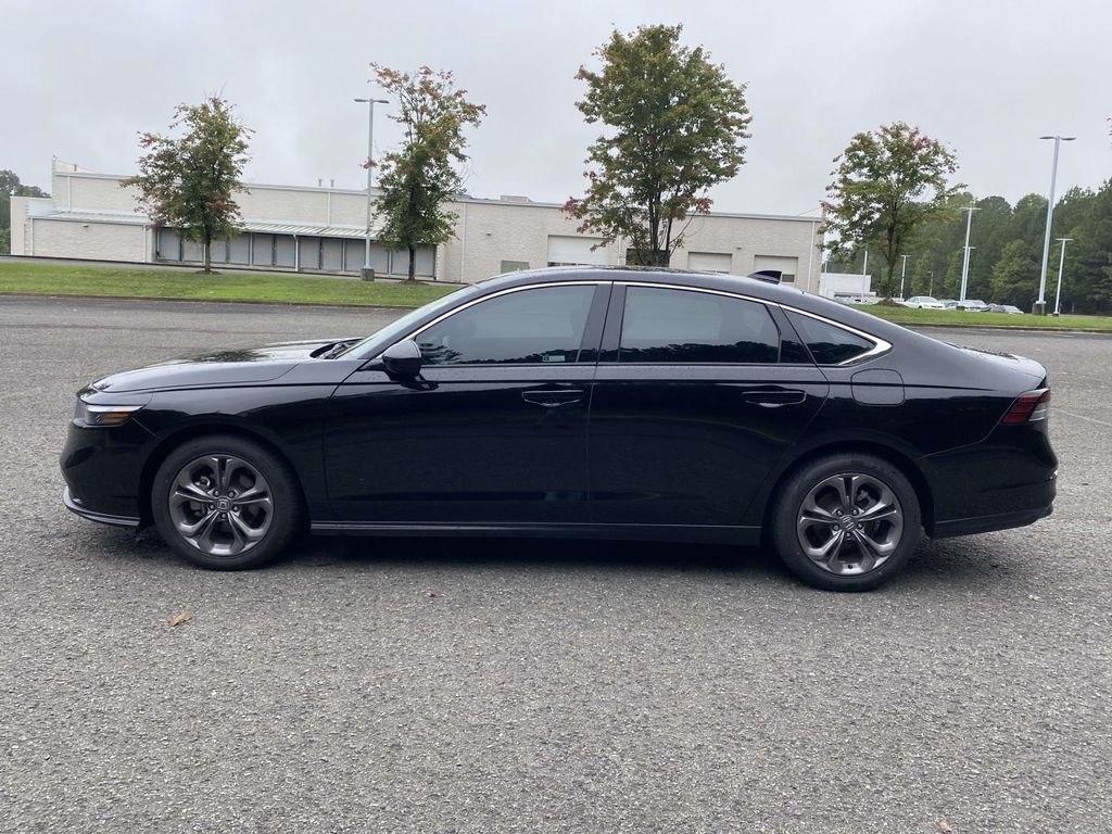 2023 Honda Accord EX photo 3