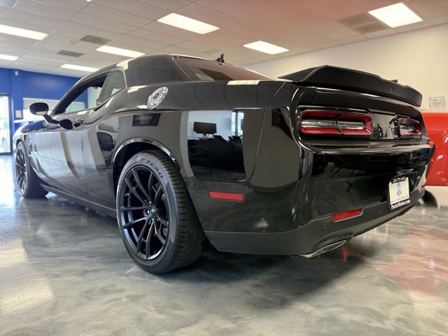 2023 Dodge Challenger R/T photo 4