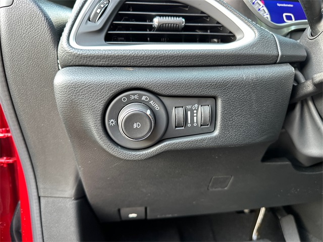 2025 Chrysler Pacifica photo 32