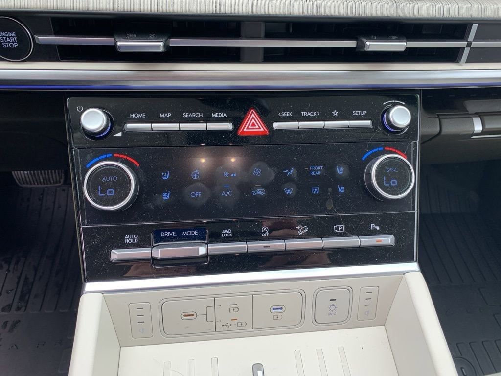 2025 Hyundai Santa Fe Calligraphy photo 18