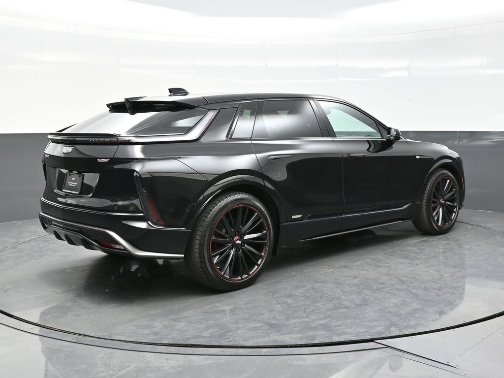 2026 Cadillac Lyriq photo 6