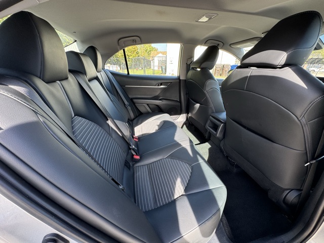 2024 Toyota Camry SE photo 11