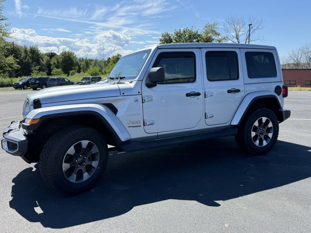2022 Jeep Wrangler Unlimited Sahara photo 4