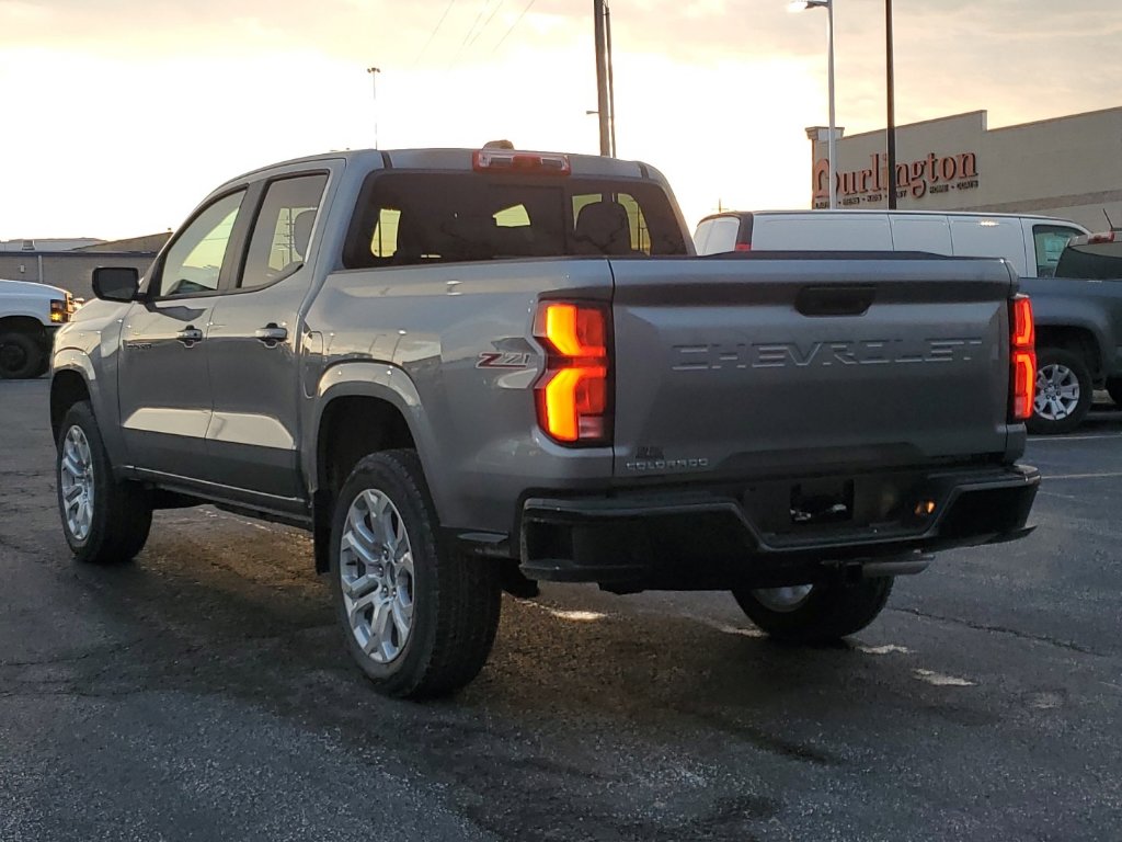 2025 Chevrolet Colorado Z71 photo 4