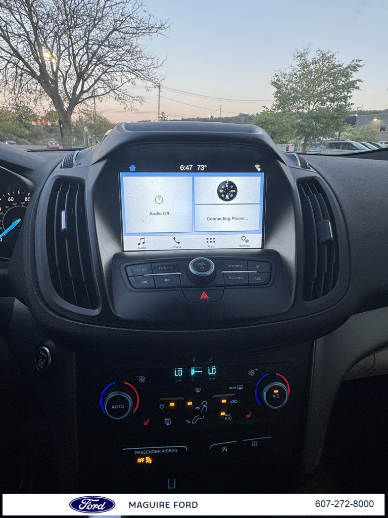 2019 Ford Escape SEL photo 12