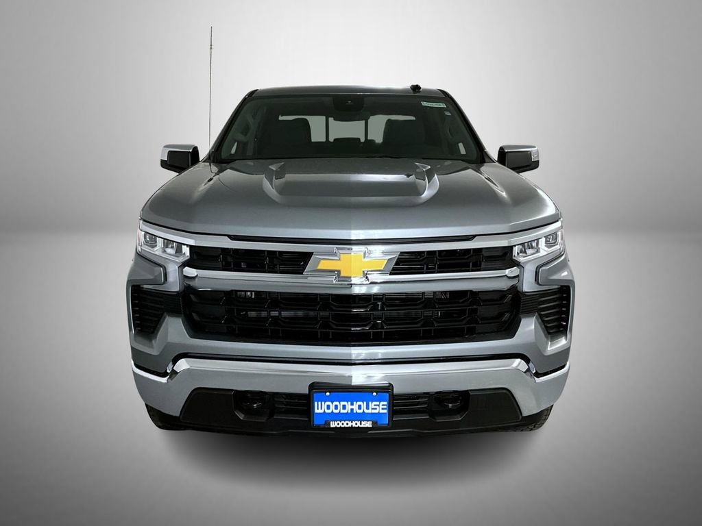 2026 Chevrolet Silverado 1500 LT photo 2