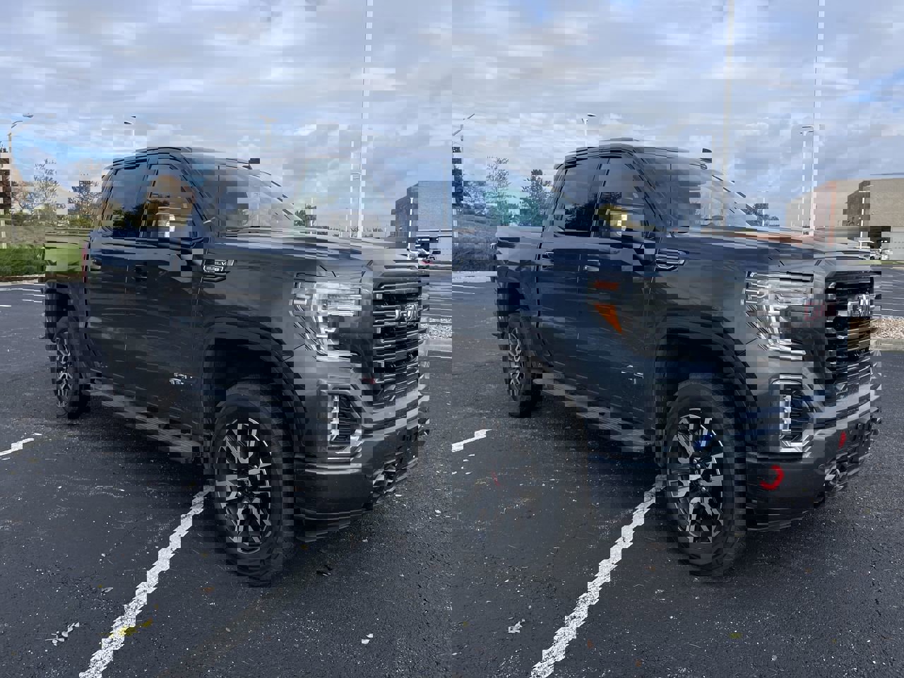 2019 GMC Sierra 1500 AT4's photo