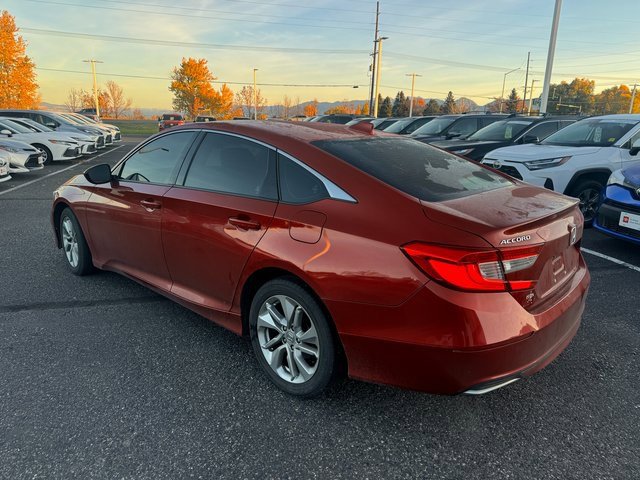 2018 Honda Accord LX 1.5T photo 3