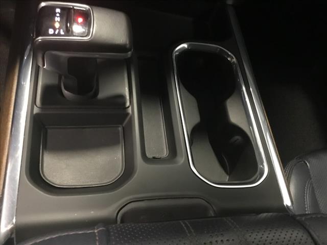 2022 Chevrolet Silverado 1500 High Country photo 13
