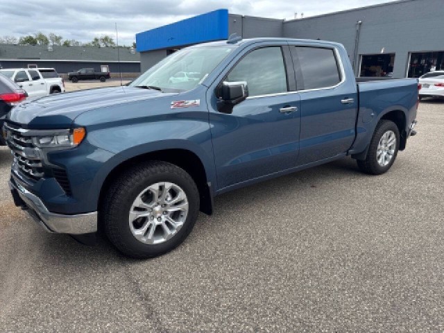 2024 Chevrolet Silverado 1500 LTZ's photo