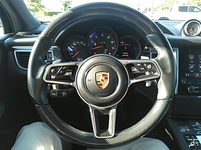 2018 Porsche Macan photo 7