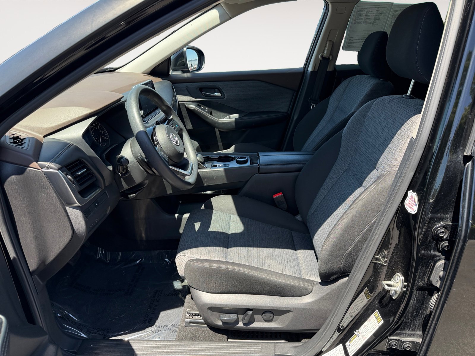 2023 Nissan Rogue SV photo 9