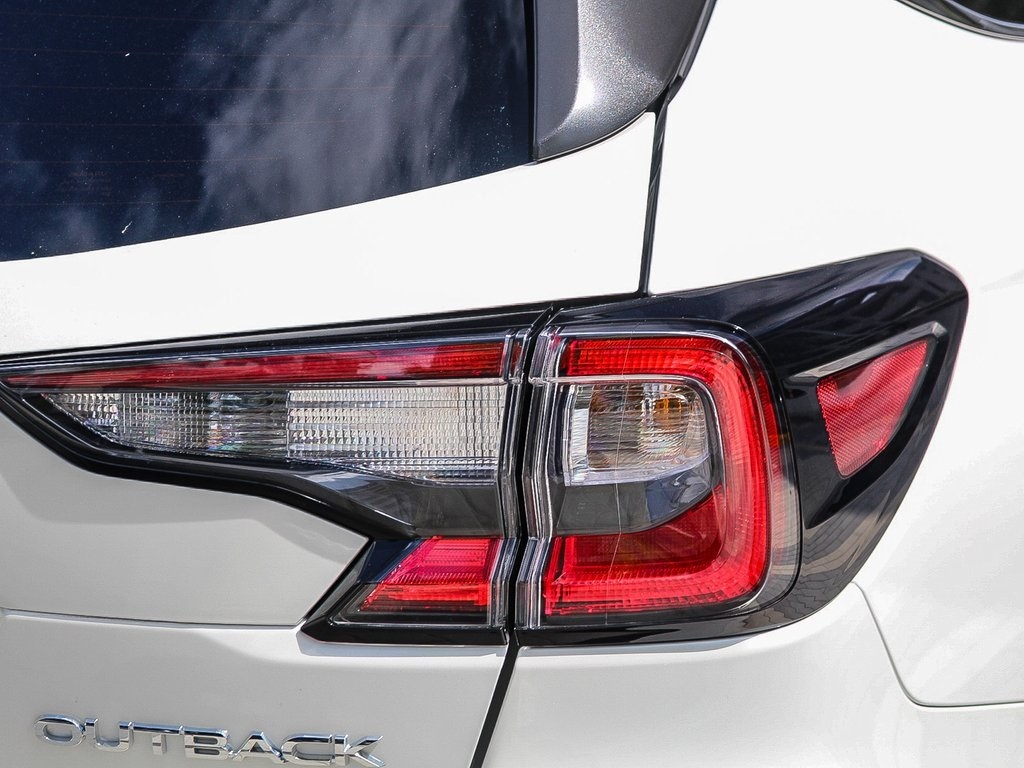 2025 Subaru Outback Premium photo 5