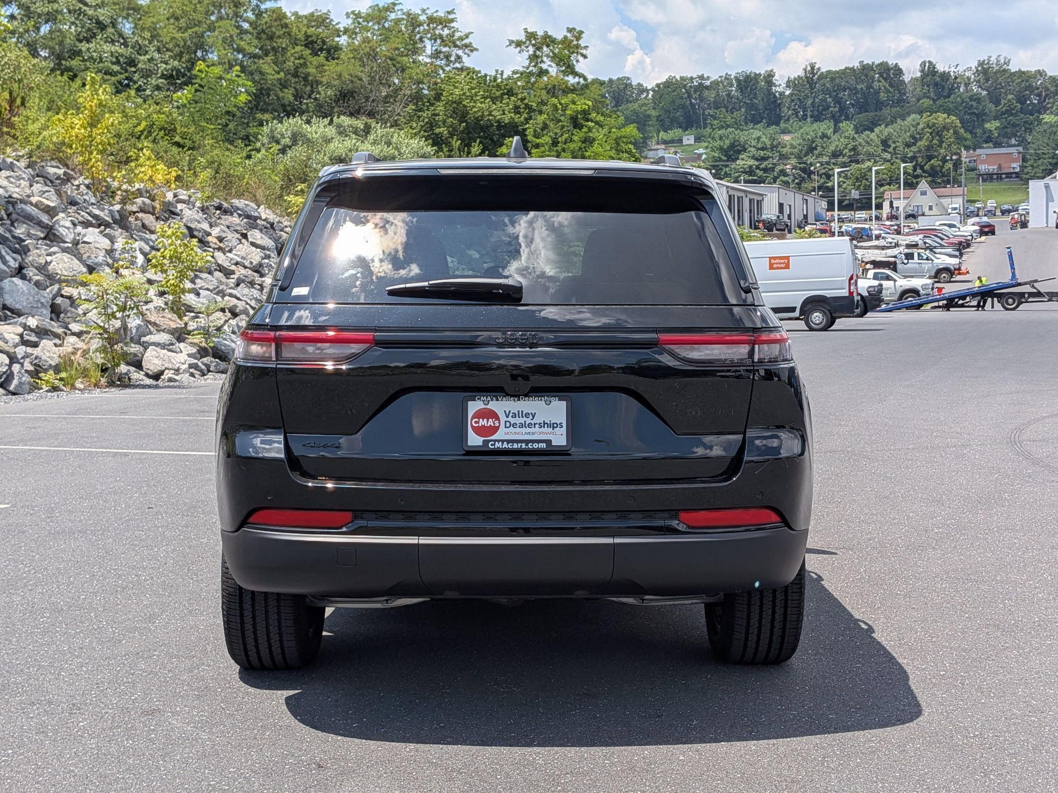 2025 Jeep Grand Cherokee Altitude X photo 4