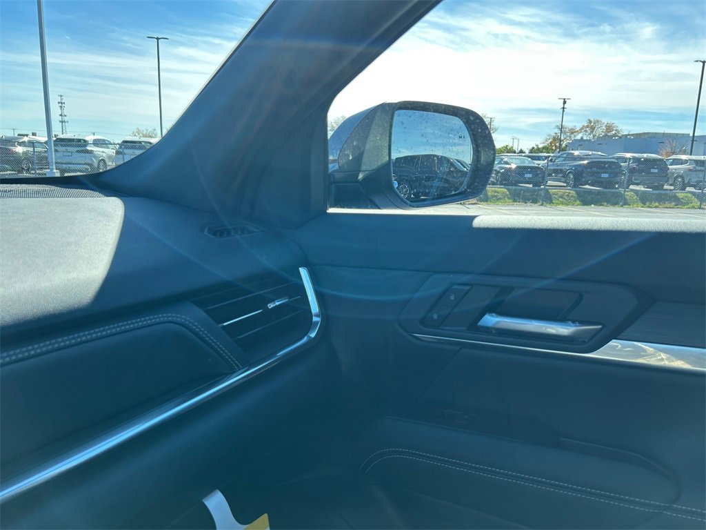 2026 GMC TERRAIN - Image 23