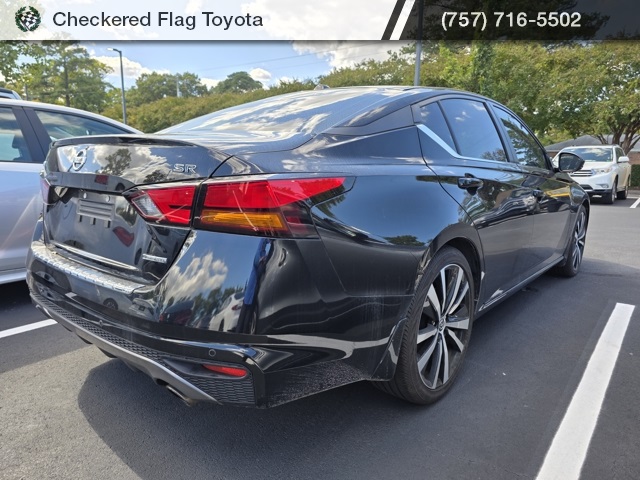 2022 Nissan Altima SR photo 6