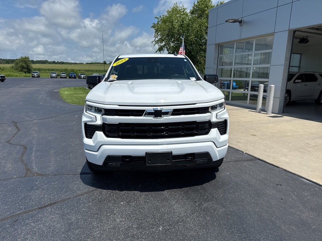 2023 Chevrolet Silverado 1500 RST photo 2