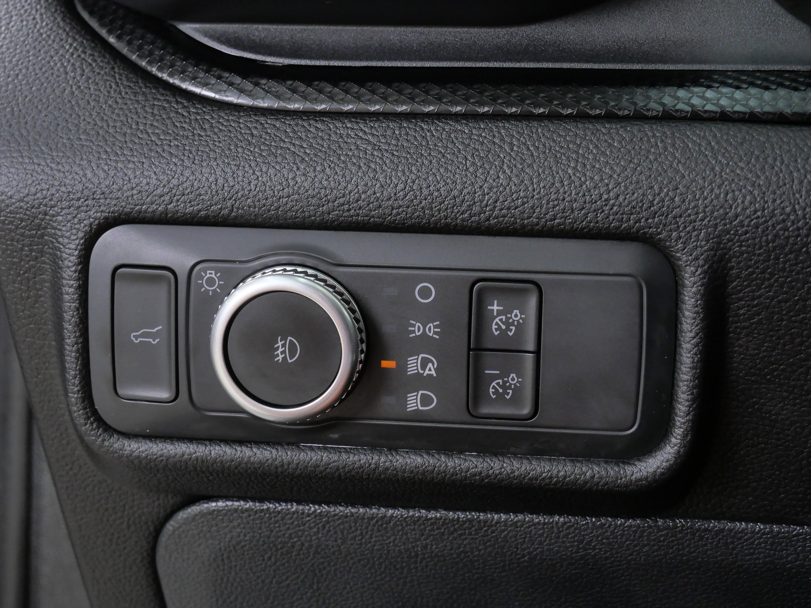 2022 Ford Explorer ST photo 29