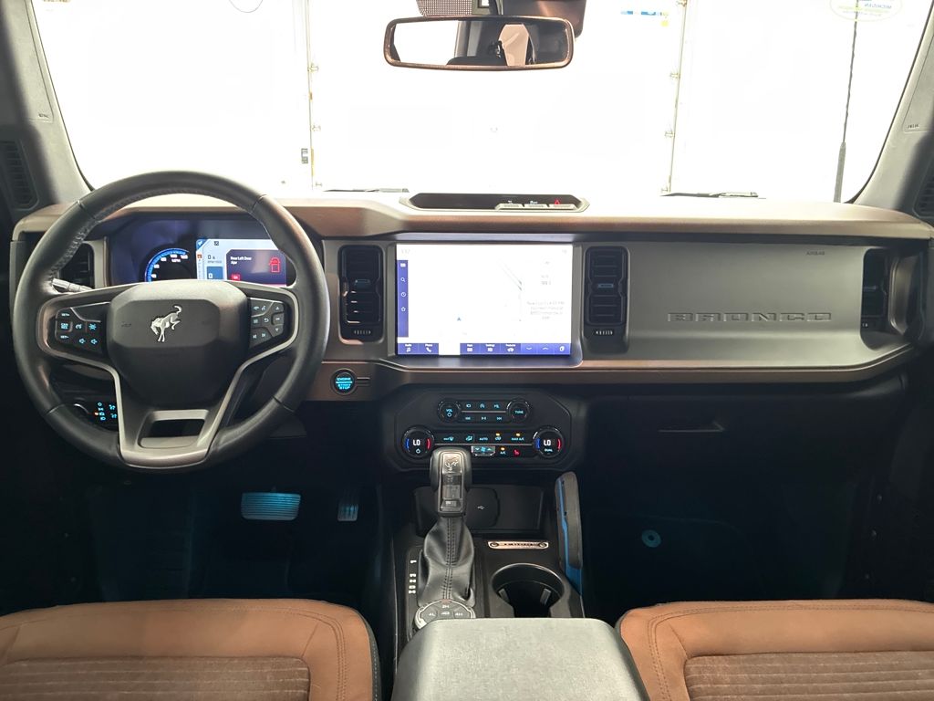 2023 Ford Bronco Outer Banks photo 9