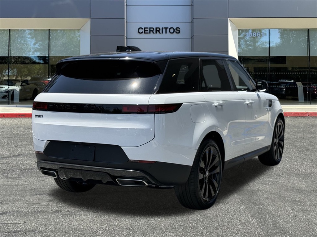 2025 Land Rover Range Rover Sport SE photo 3